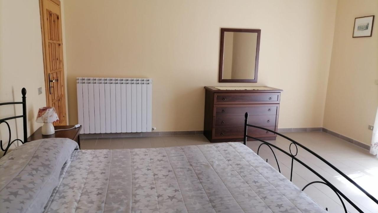 Casa Vacanze "Ellen" Bianchi Екстер'єр фото