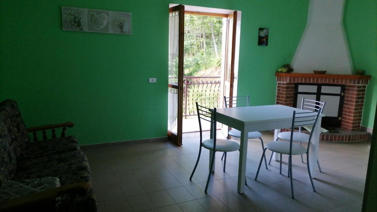 Casa Vacanze "Ellen" Bianchi Екстер'єр фото