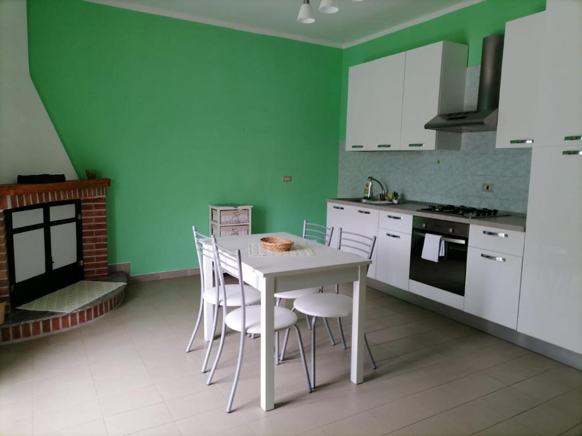 Casa Vacanze "Ellen" Bianchi Екстер'єр фото